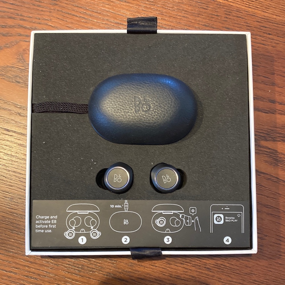 Bang & Olufsen Black Earbud Headphones